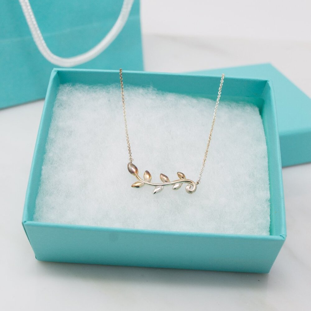 NWT - Tiffany & Co. Olive Leaf Vine Pendant from Paloma Picasso